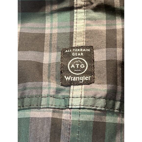 Wrangler Atg Shirt Mens Medium All Terrain Gear X Snap Plaid Fishing Hiking - Picture 11 of 12